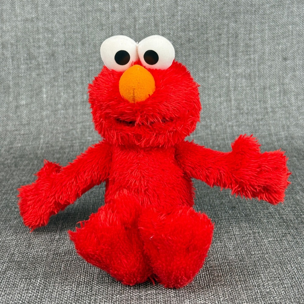 Hasbro Sesame Street Elmo Plush Red Stuffed Animal 34126 33664 Asst 2013